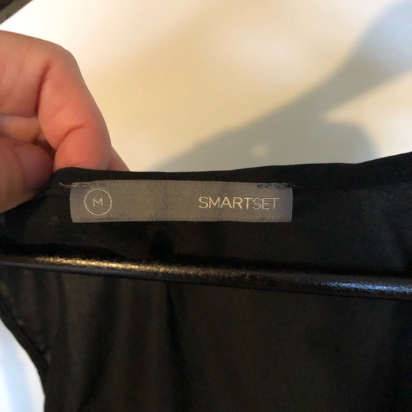 Semi sheer Smart Set button up tank - Picture 3 of 3